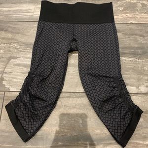 Lululemon cropped leggings
